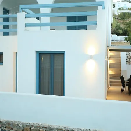 E & I Lefkes Paros Apartment