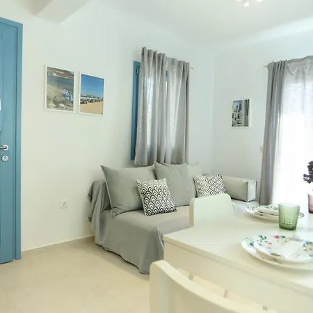 E & I Lefkes Paros Apartamento *